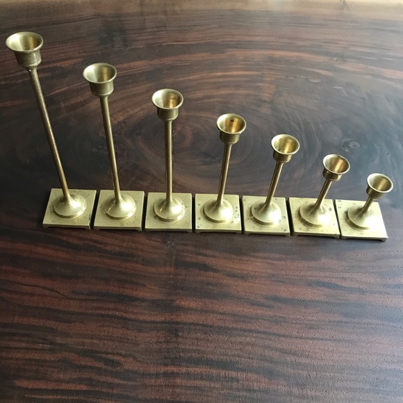 SOLD - Vintage Brass Mid Century Candlesticks / Candleholders - Set of 7 - Picture 4 of 12